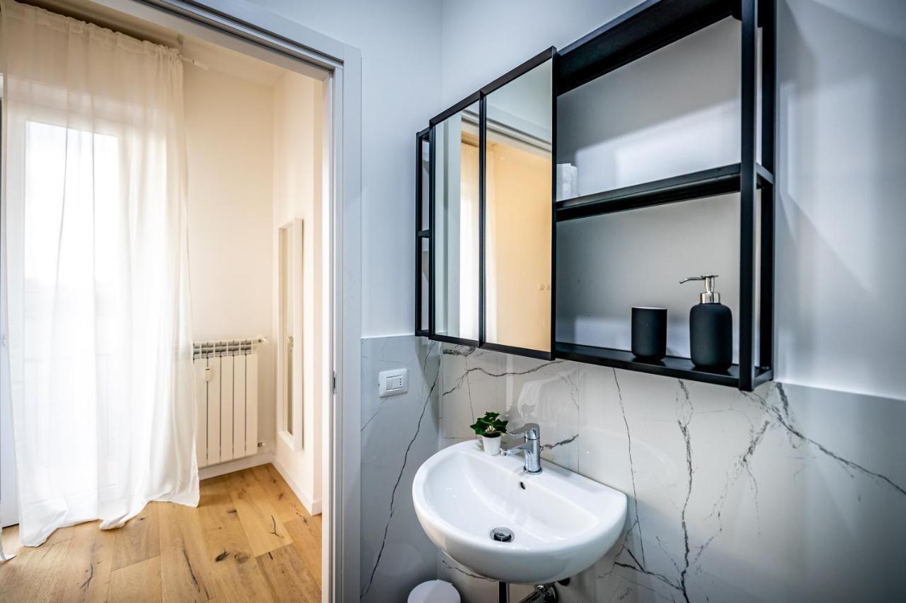 Yid Penthouse Design Apt Novoli Apartamento Florencia