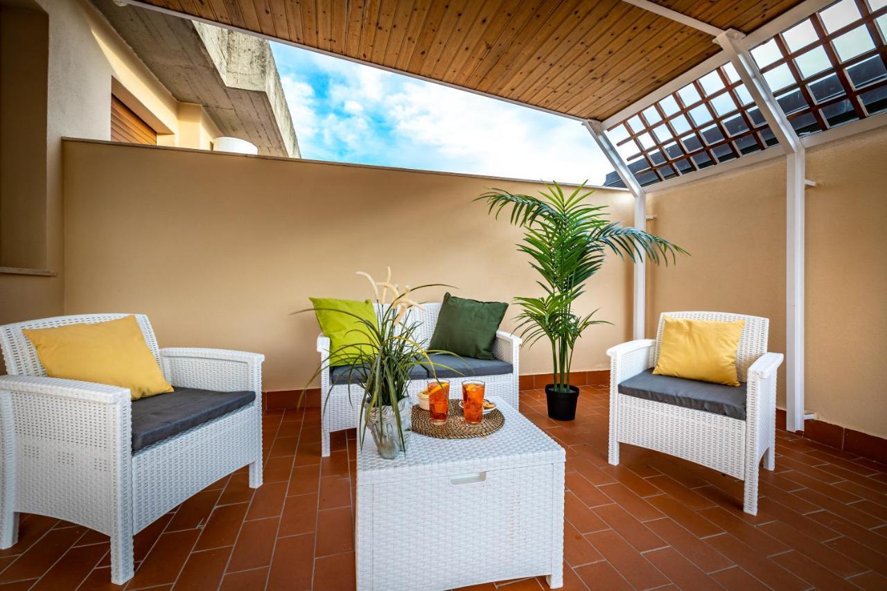 Yid Penthouse Design Apt Novoli Apartamento Florencia